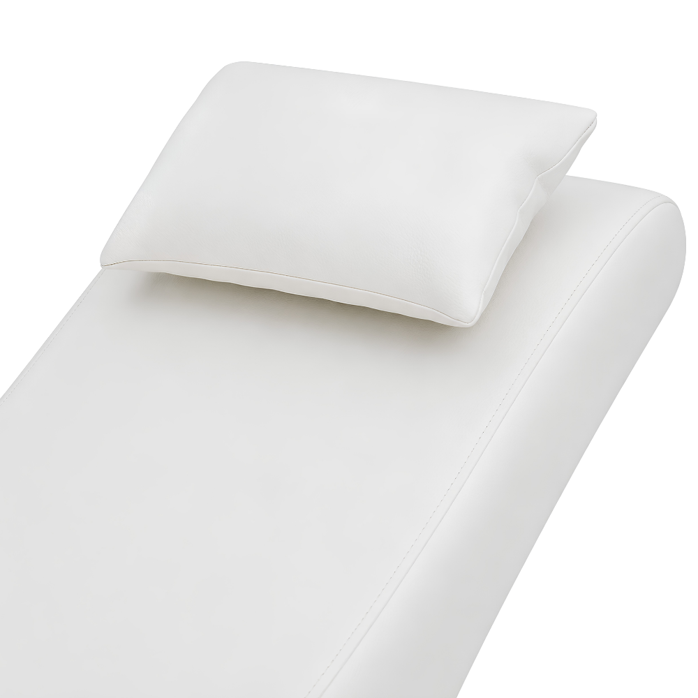Halo Arc Love Lounge in White – detail view