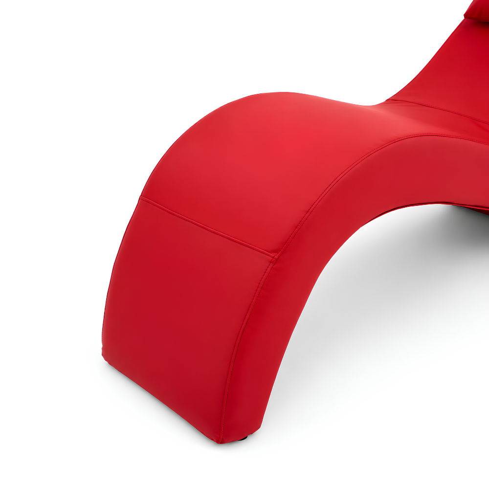 Halo Arc Love Lounge in Red – additional view